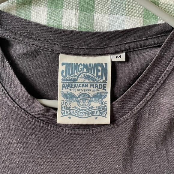 SOLD

Jungmaven Black Hemp T-Shirt in Size Medium - Picture 2 of 3